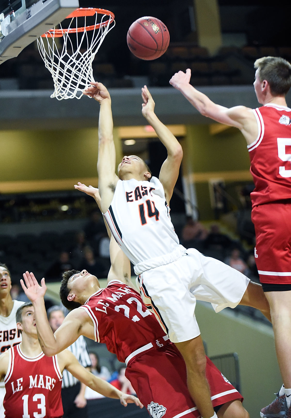 Basketball Le Mars vs. Sioux City East